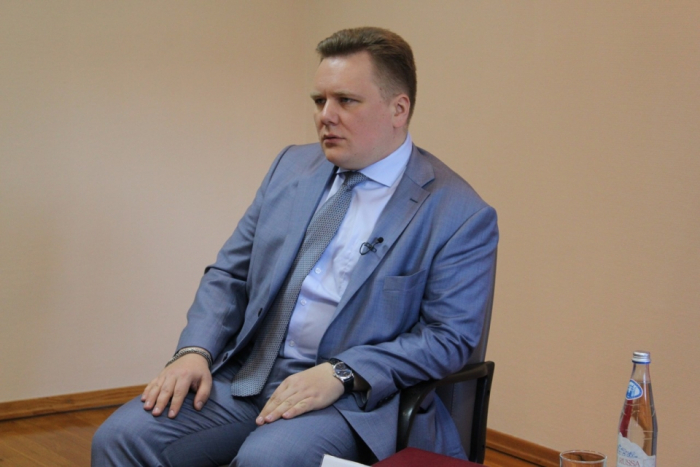 Известный политолог Алексей Чадаев выступил с открытой лекцией в Саратове