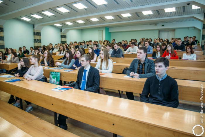 Представители областного ГУ МВД провели открытый урок со студентами СГЮА