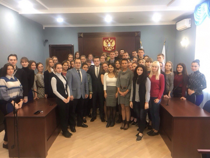 Студенты академии встретились с прокурором Саратовского района