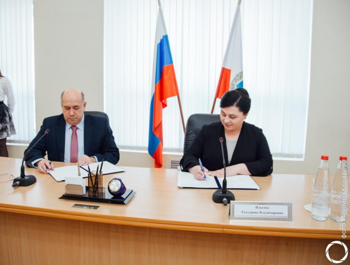 СГЮА и Саратовский областной суд подписали соглашение о сотрудничестве