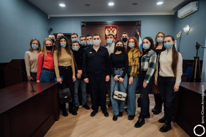 Студенты СГЮА встретились с представителями Управления МВД России по г. Саратову
