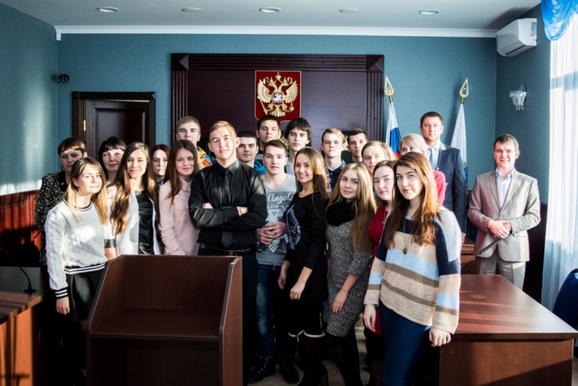 Школьники из Балашова познакомились с СГЮА