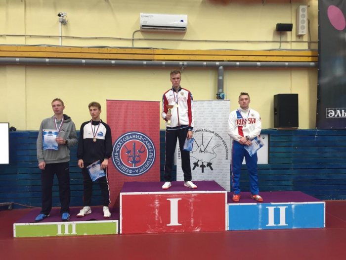 Студент колледжа СГЮА стал призером всероссийских соревнований по фехтованию