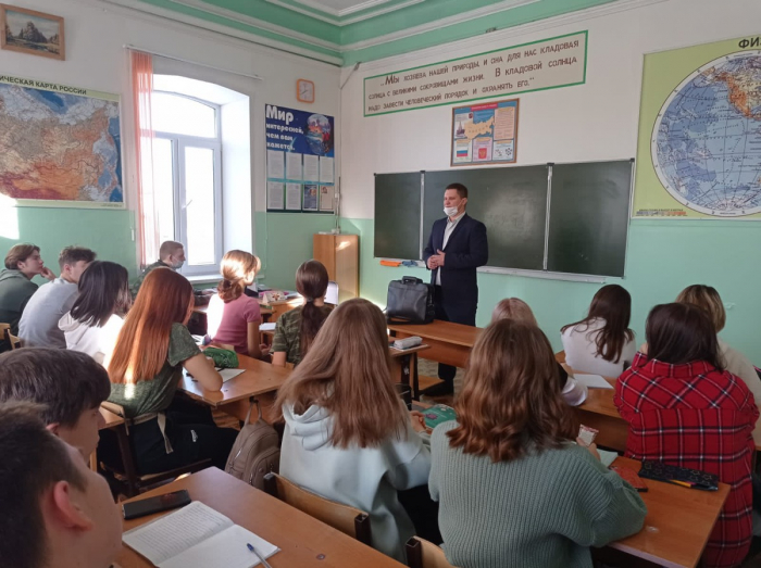 Студенты СГЮА провели мероприятия по правовому просвещению для школьников Саратовской области
